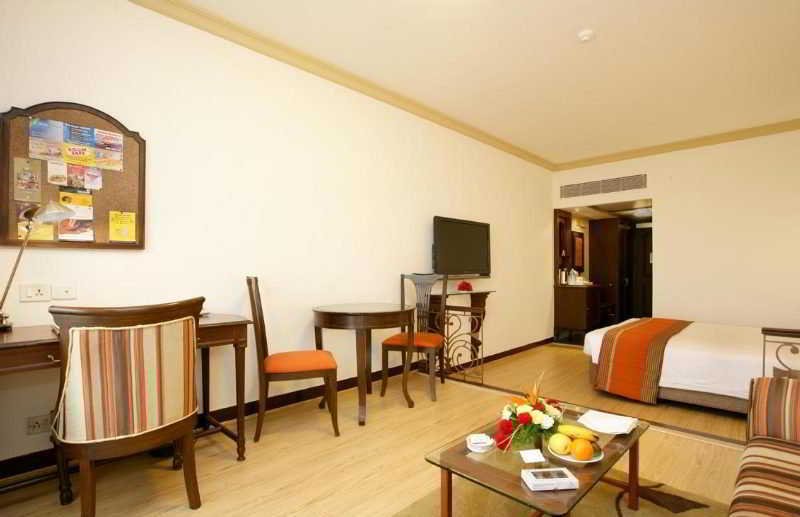 Sun-N-Sand Pune Exterior foto
