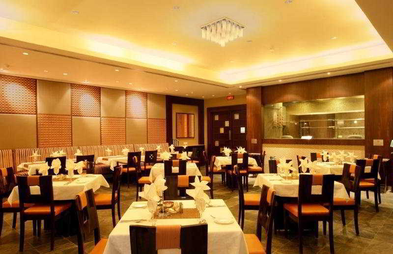 Sun-N-Sand Pune Exterior foto