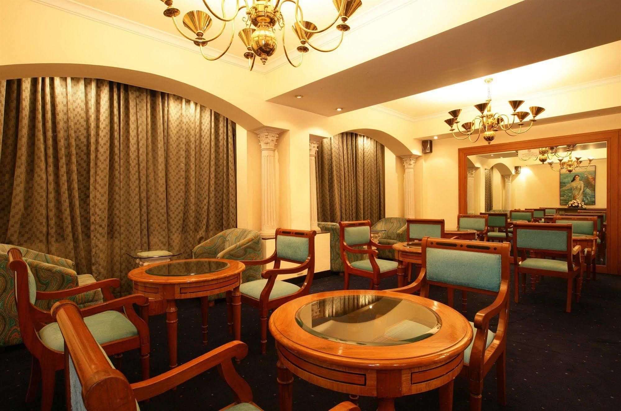 Sun-N-Sand Pune Exterior foto